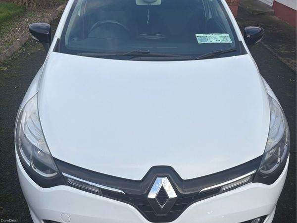 Renault Clio Hatchback, Petrol, 2016, White