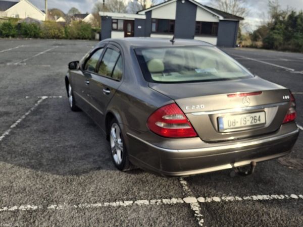 Mercedes-Benz E-Class Saloon, Diesel, 2008, Grey
