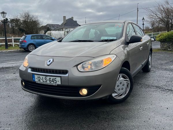 Renault Fluence Saloon, Diesel, 2012, Gold