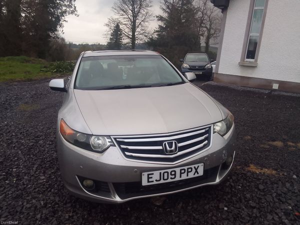 Honda Accord Saloon, Diesel, 2009, Silver