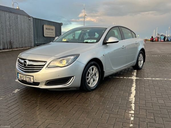 Opel Insignia Saloon, Petrol, 2014, Silver