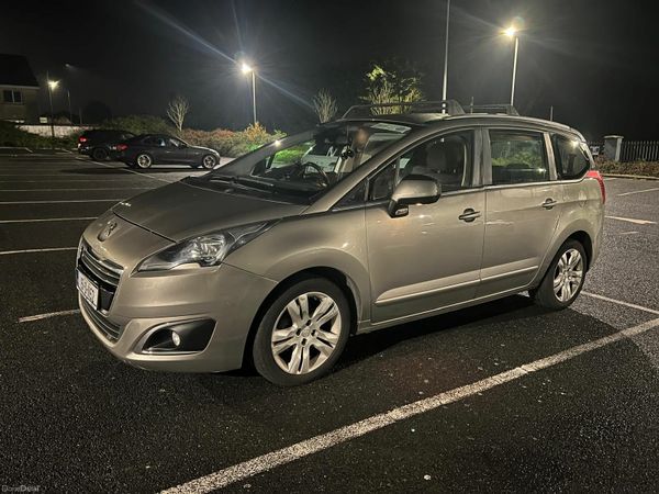 Peugeot 5008 MPV, Diesel, 2015, Grey