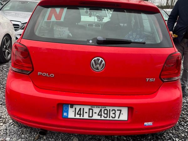 Volkswagen Polo Hatchback, Petrol, 2014, Red