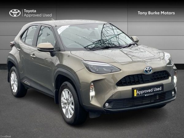 Toyota Yaris Cross SUV, Petrol Hybrid, 2023, Brown