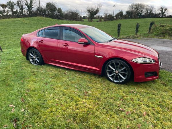 Jaguar XF Saloon, Diesel, 2015, Red