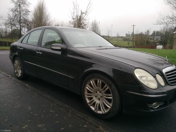 Mercedes-Benz E-Class Saloon, Petrol, 2005, Black