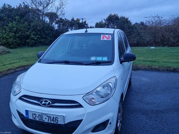 Hyundai i10 Hatchback, Petrol, 2012, White