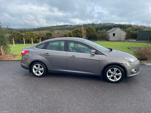 Ford Focus Saloon, Diesel, 2012, Brown