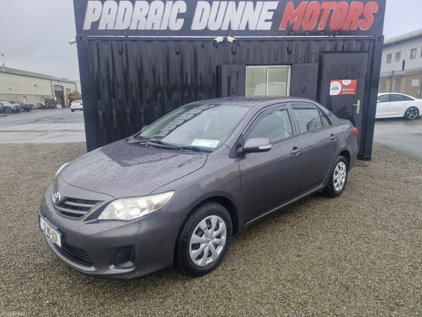 Toyota Corolla Saloon, Petrol, 2012, Grey