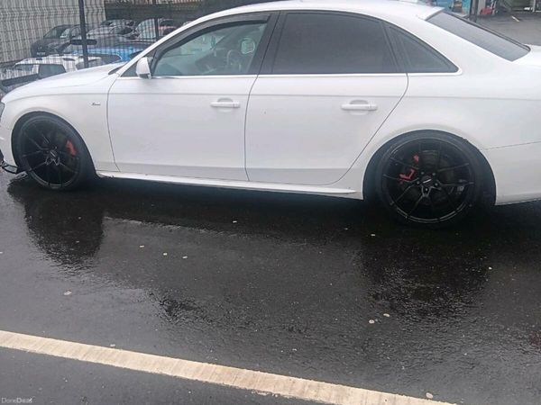 Audi A4 Saloon, Diesel, 2010, White