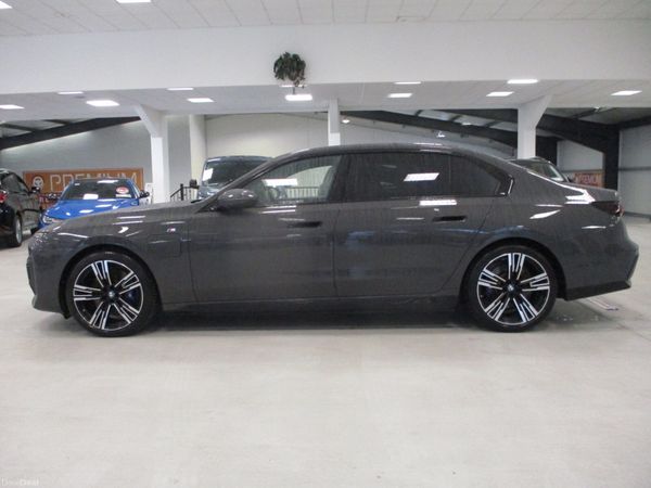 BMW 7-Series Saloon, Petrol Plug-in Hybrid, 2025, Grey