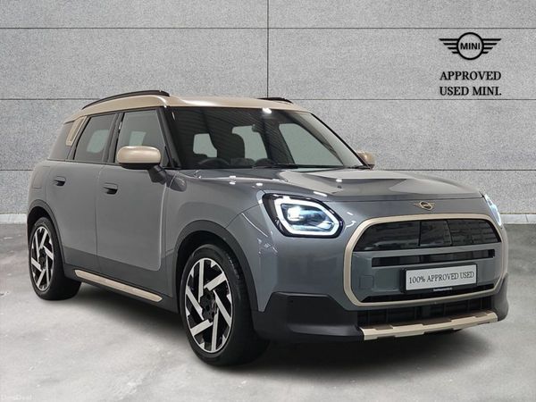 Mini Countryman SUV, Electric, 2024, Green