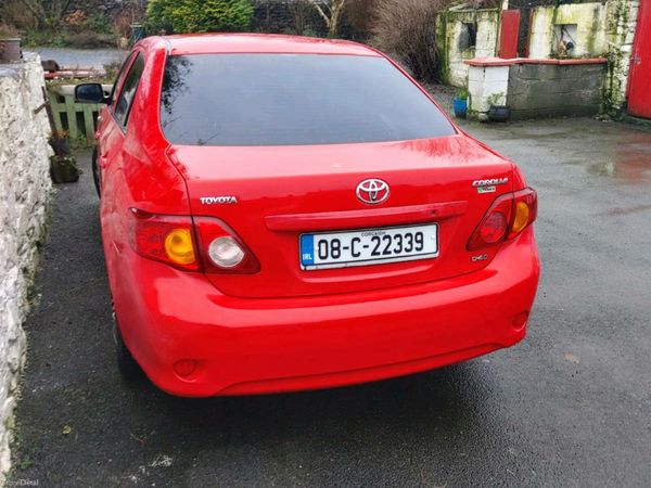 Toyota Corolla Saloon, Diesel, 2008, Red