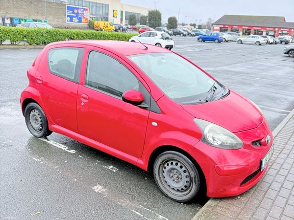 Toyota Aygo Hatchback, Petrol, 2009, Red