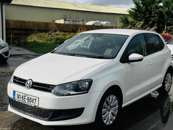 Volkswagen Polo Hatchback, Petrol, 2014, White