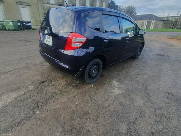 Honda Fit Hatchback, Petrol, 2010, Purple