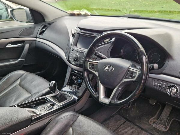 Hyundai i40 Estate, Diesel, 2014, Silver