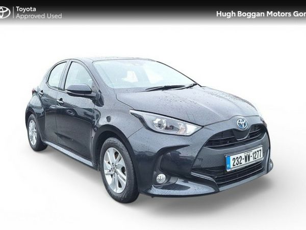 Toyota Yaris Hatchback, Petrol Hybrid, 2023, Black