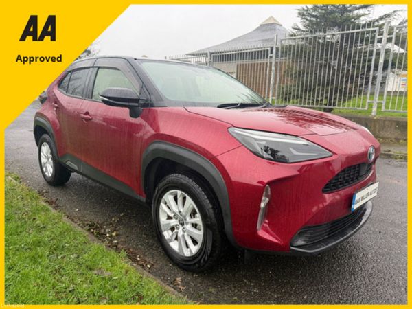 Toyota Yaris Cross SUV, Petrol Hybrid, 2020, Red