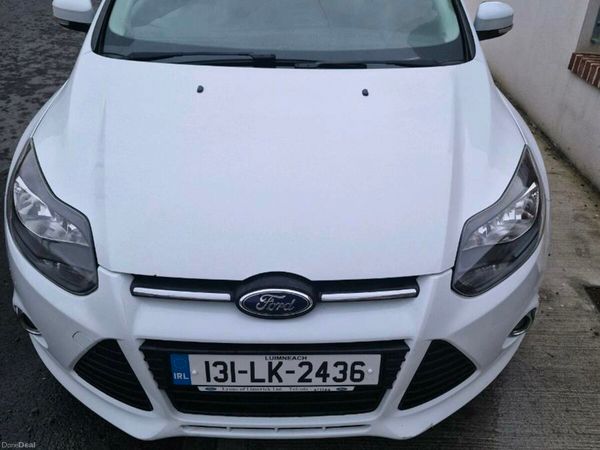 Ford Focus Hatchback, Petrol, 2013, White