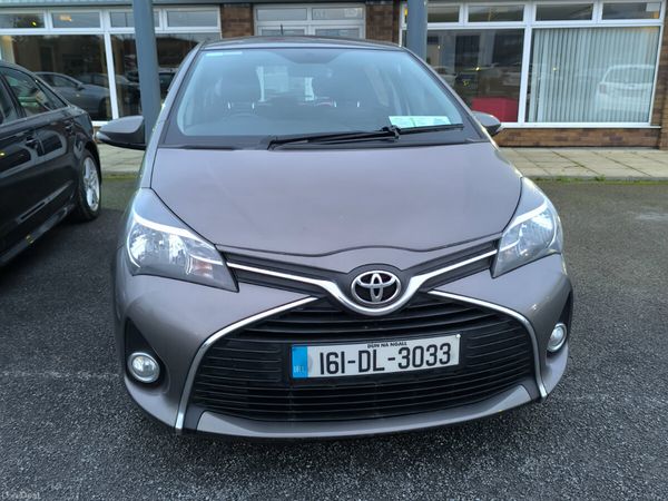 Toyota Yaris Hatchback, Diesel, 2016, Grey