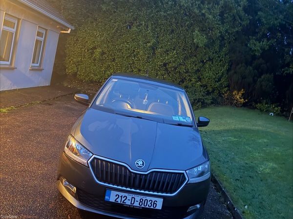 Skoda Fabia Hatchback, Petrol, 2021, Grey