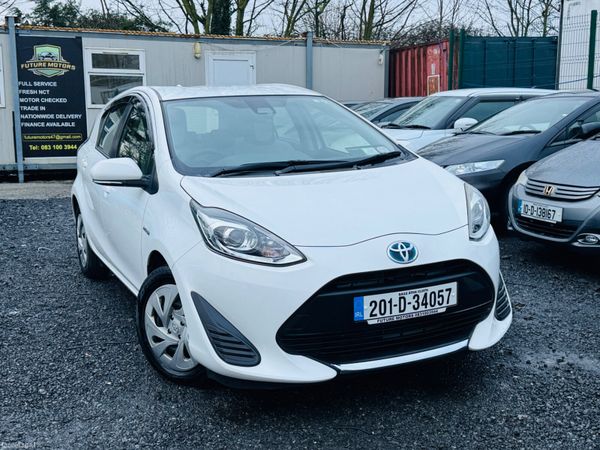 Toyota Aqua Hatchback, Petrol Hybrid, 2020, White