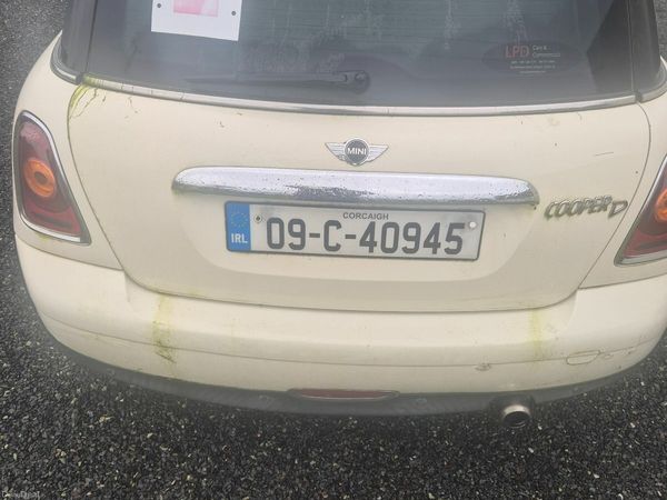 Mini Cooper Hatchback, Diesel, 2009, White