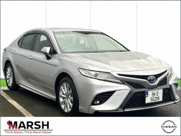 Toyota Camry Saloon, Petrol Hybrid, 2019, Silver