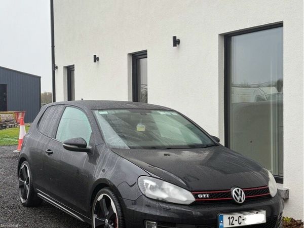 Volkswagen Golf Hatchback, Petrol, 2012, Black
