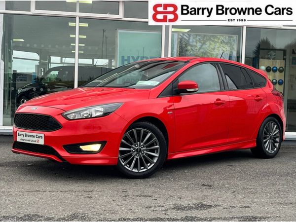 Ford Focus Hatchback, Diesel, 2018, Red
