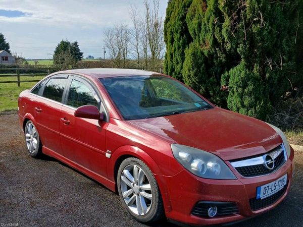 Opel Vectra Hatchback, Petrol, 2007, Red