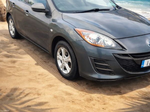 Mazda Mazda3 Hatchback, Diesel, 2011, Grey