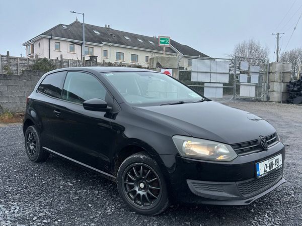 Volkswagen Polo Hatchback, Petrol, 2012, Black