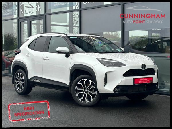 Toyota Yaris Cross Hatchback, Petrol Hybrid, 2025, White