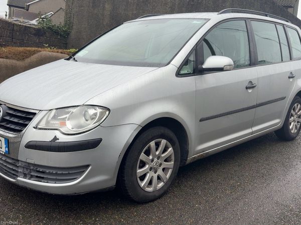 Volkswagen Touran MPV, Diesel, 2008, Silver