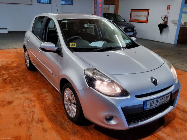 Renault Clio Hatchback, Diesel, 2010, Silver