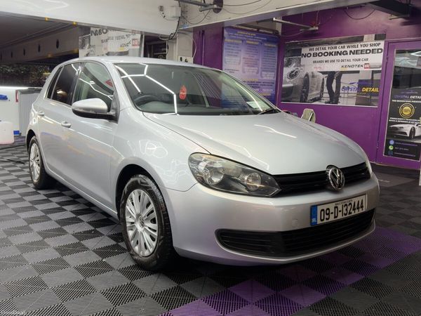Volkswagen Golf Hatchback, Petrol, 2009, Silver