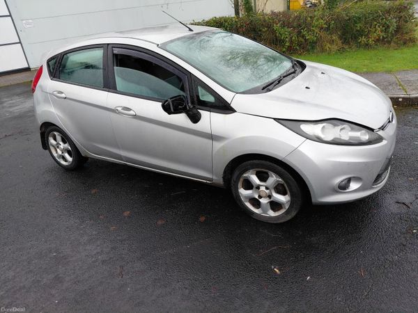Ford Fiesta Hatchback, Diesel, 2010, Silver
