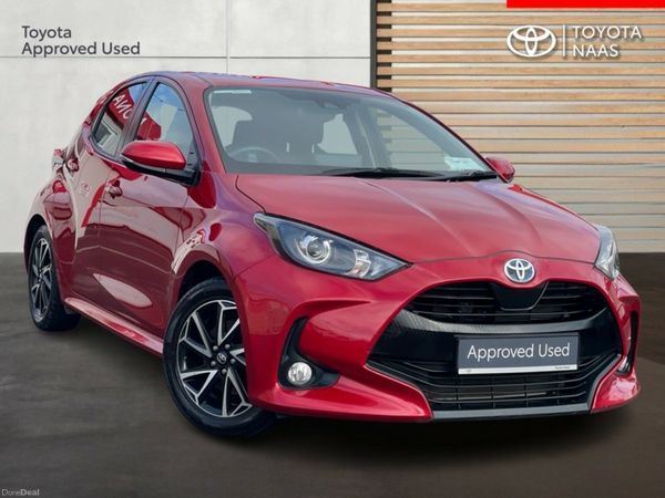 Toyota Yaris Hatchback, Petrol Hybrid, 2023, Red