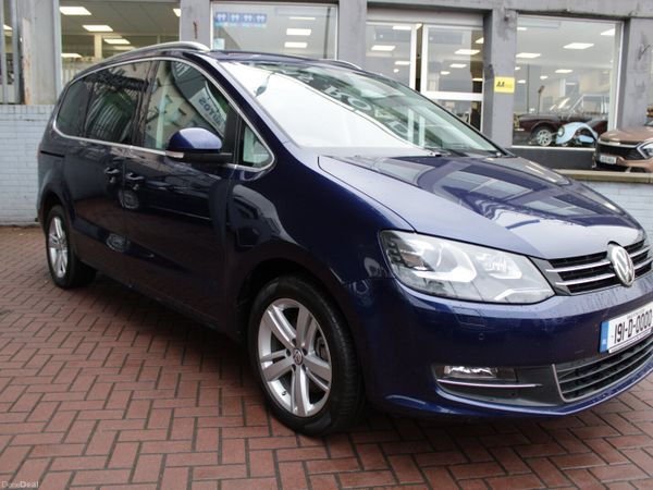 Volkswagen Sharan MPV, Petrol, 2019, Blue