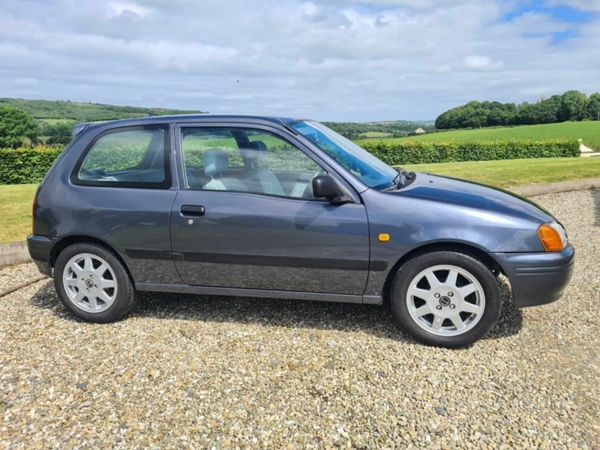 Toyota Starlet Hatchback, Petrol, 1997, Grey