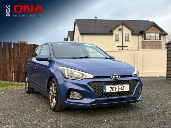 Hyundai i20 Hatchback, Petrol, 2020, Blue