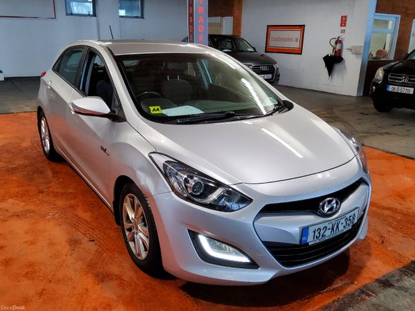 Hyundai i30 Hatchback, Diesel, 2013, Silver