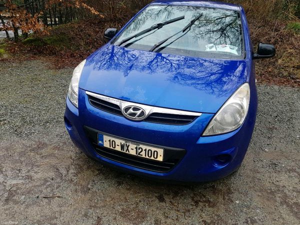 Hyundai i20 Hatchback, Petrol, 2010, Blue