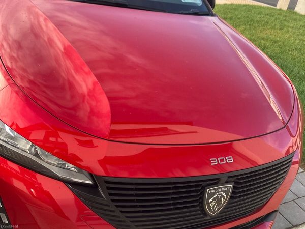 Peugeot 308 Hatchback, Diesel, 2024, Red