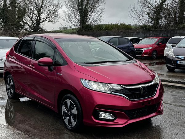 Honda Fit Hatchback, Petrol Hybrid, 2018, Red