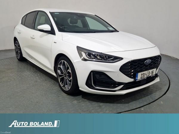Ford Focus Hatchback, Diesel, 2023, White