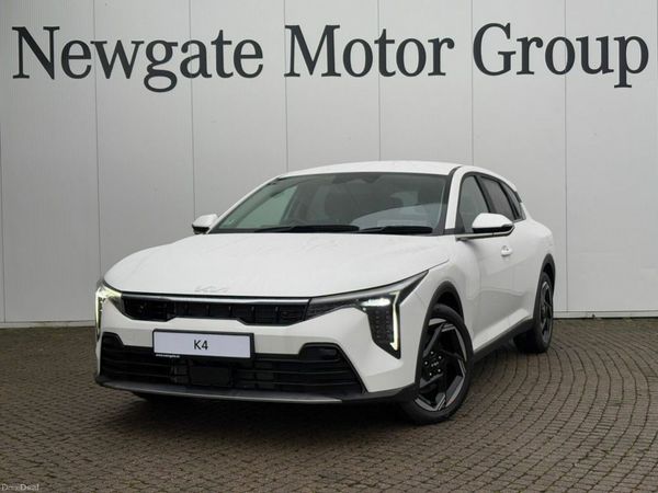 Kia K4 Hatchback, Petrol, 2025, White