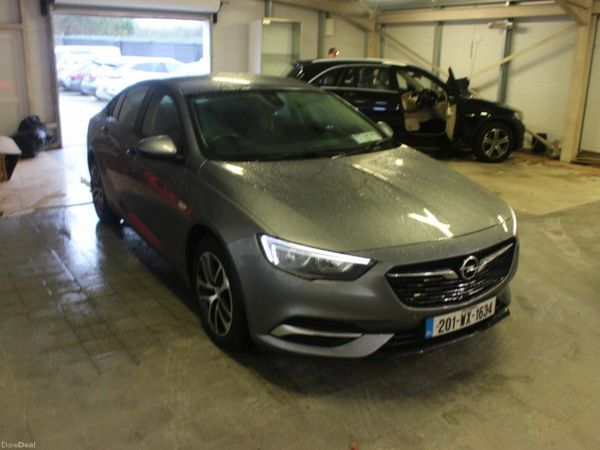 Opel Insignia Hatchback, Diesel, 2020, Grey